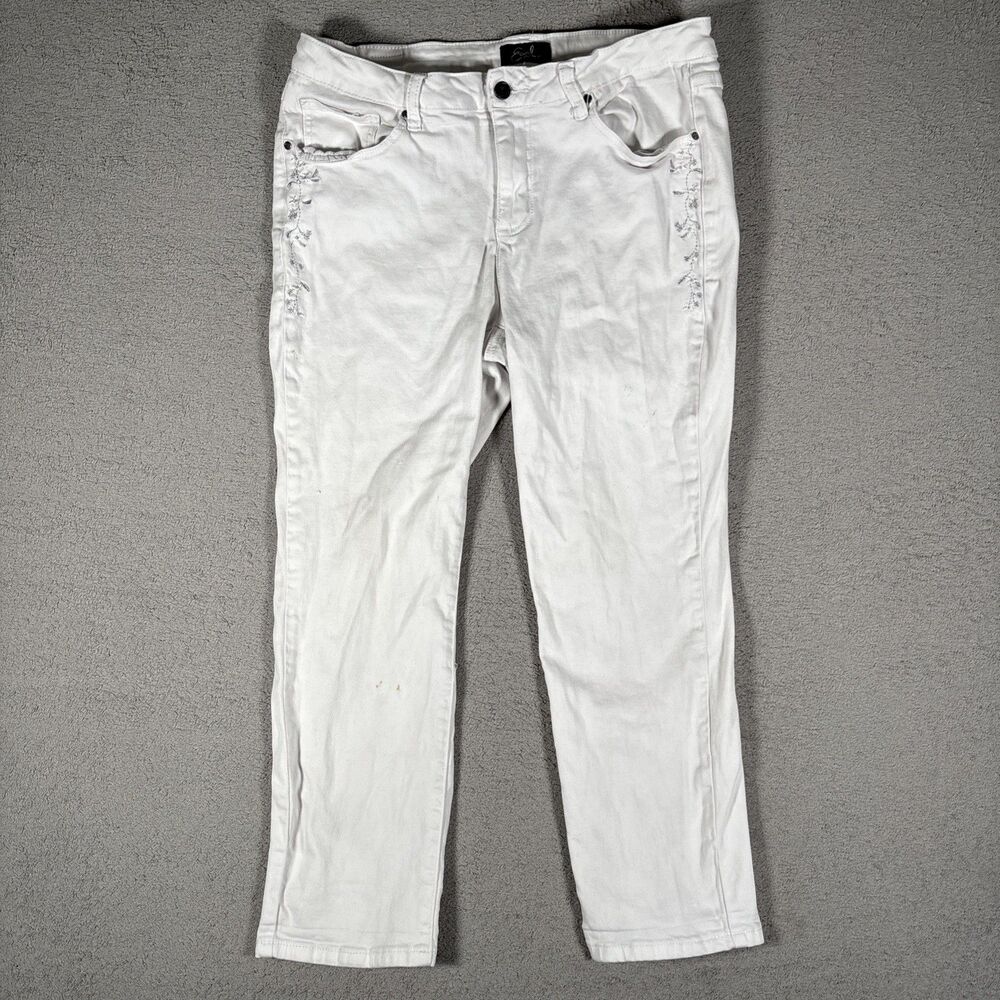 Earl Jeans Women’s Size 16W Fit 32x26‎ White Floral Embroidery Straight Leg